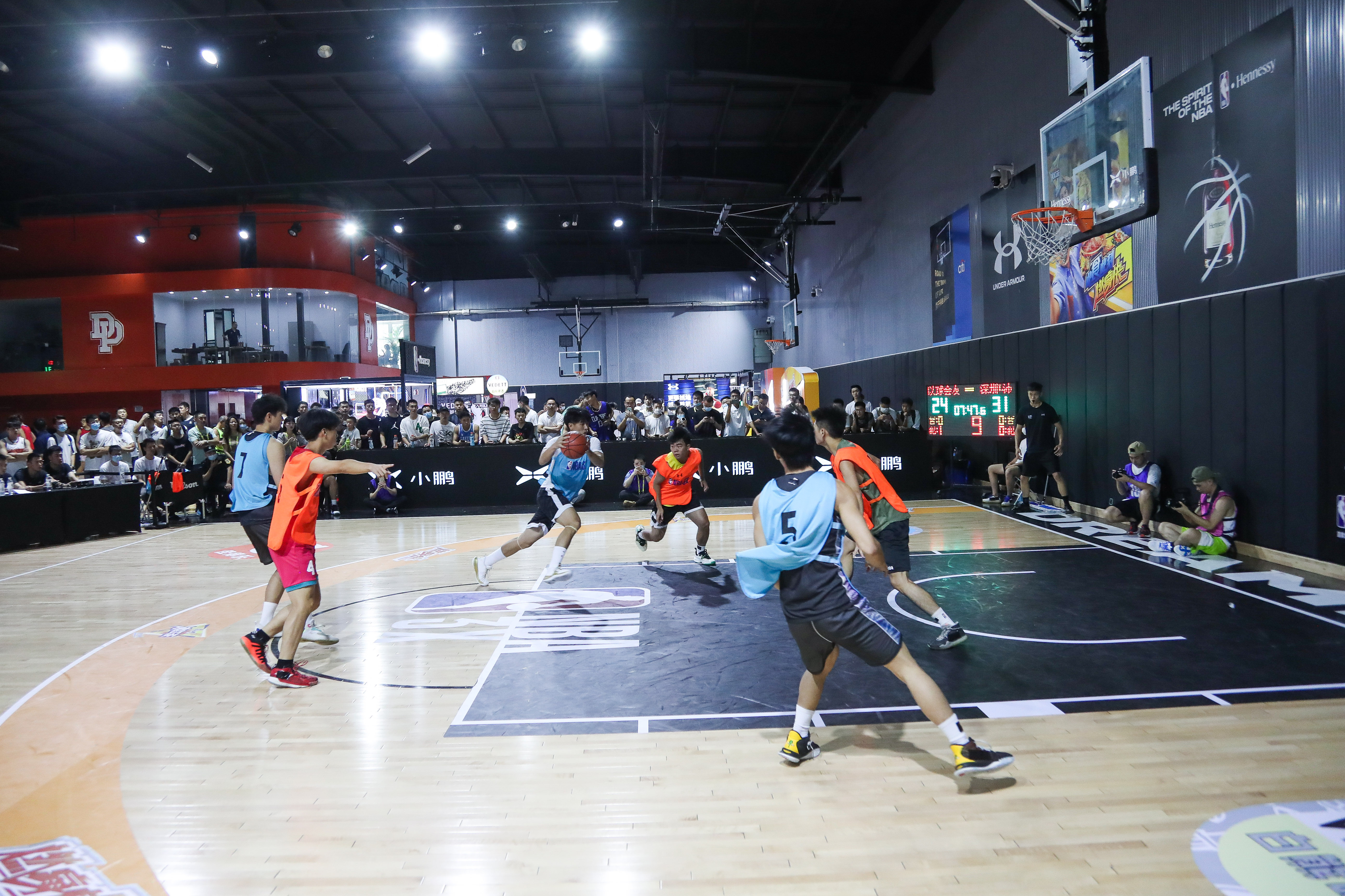 场证明了自 场证明了自